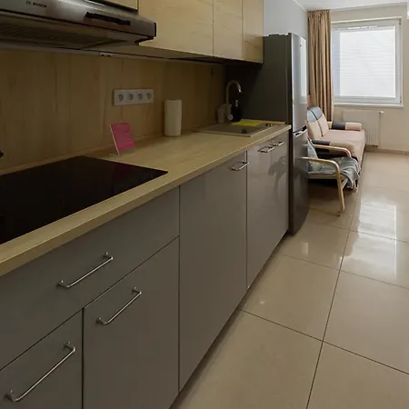 Apartment Vacationclub - Planeta 112 *